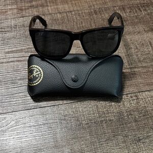 Ray-Ban Rb4165 JUSTIN Black Sunglasses with Case